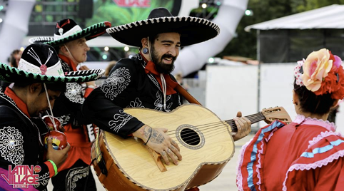 Huwelijksaanzoek met een Mariachi Band